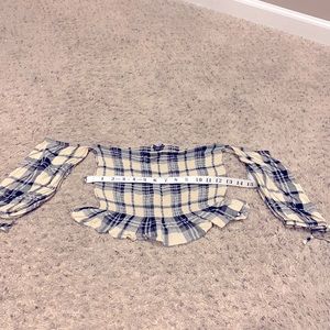 American Eagle crop top with open shoulder sleeve